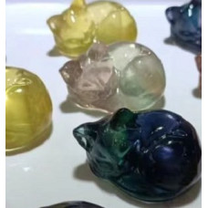 Carvings - Cat Sleeping (1.8 cm or about 0.7 inch) in Rainbow Fluorite Mix Stones - 10 pcs pack