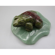 Frog on Lily Pad 1.5 Inch Figurine - Dragon Blood