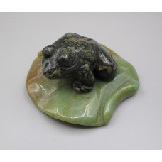 Frog on Lily Pad 2.25 Inch Figurine - Kambaba