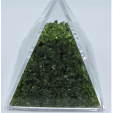 Pyramid Mineral Collection - Chips in (5 x 5 cm) Pyramid container - Peridot