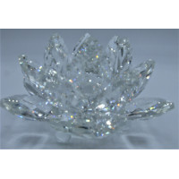 Lotus - Crystal Product (8.5 x 8.5 x 4.5 cm) with base