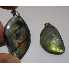 GPK Labradorite - Labradorite Pendant Pack  (About 1 - 1.5 inch) - 35 pcs pack