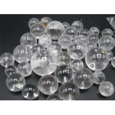 Gemstone Spheres in assorted sizes - 1 kg size - Clear Quartz