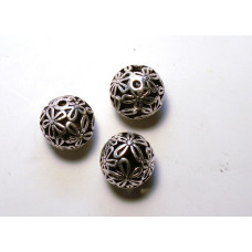 Pewter Finding Bead Charms C-029