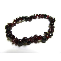 7 Inch Stretch Chip Bracelet - Garnet  -10 pcs pack